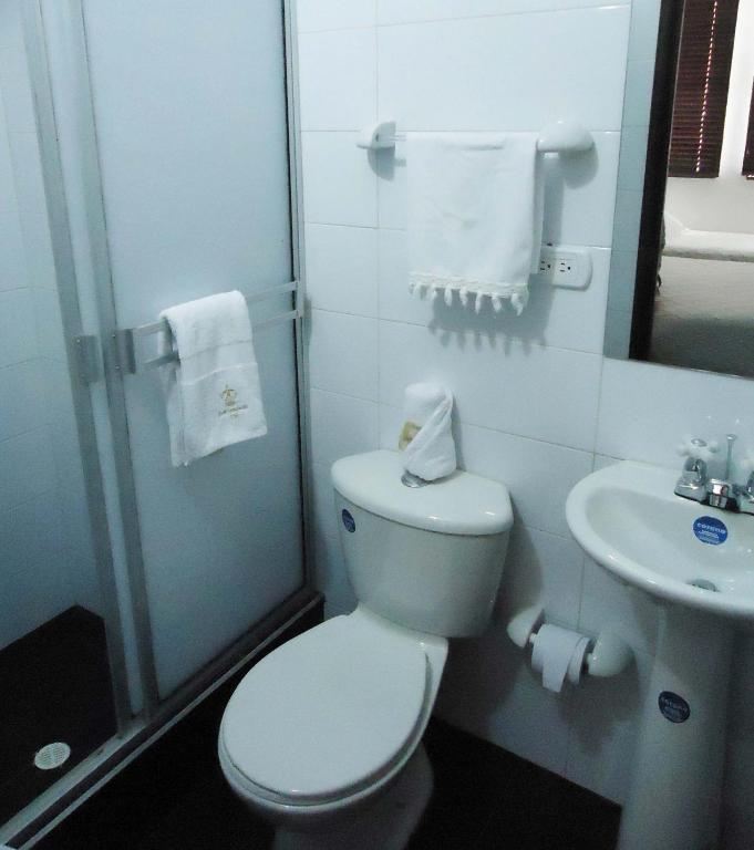 Hotel Estadio 63C Богота Экстерьер фото