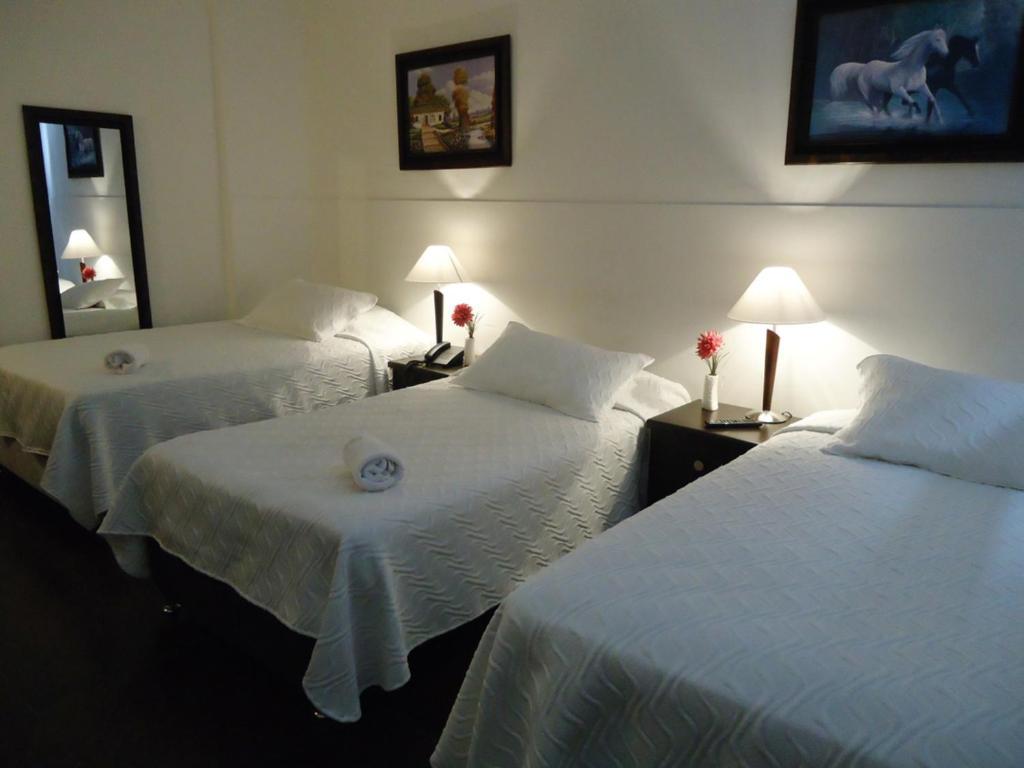 Hotel Estadio 63C Богота Экстерьер фото